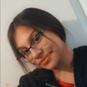 Meet your Posher, Rocio